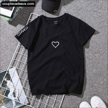 Charger l&#39;image dans la galerie, T-shirts Avec Un Coeur Pour Couple - Noir / S - 5
